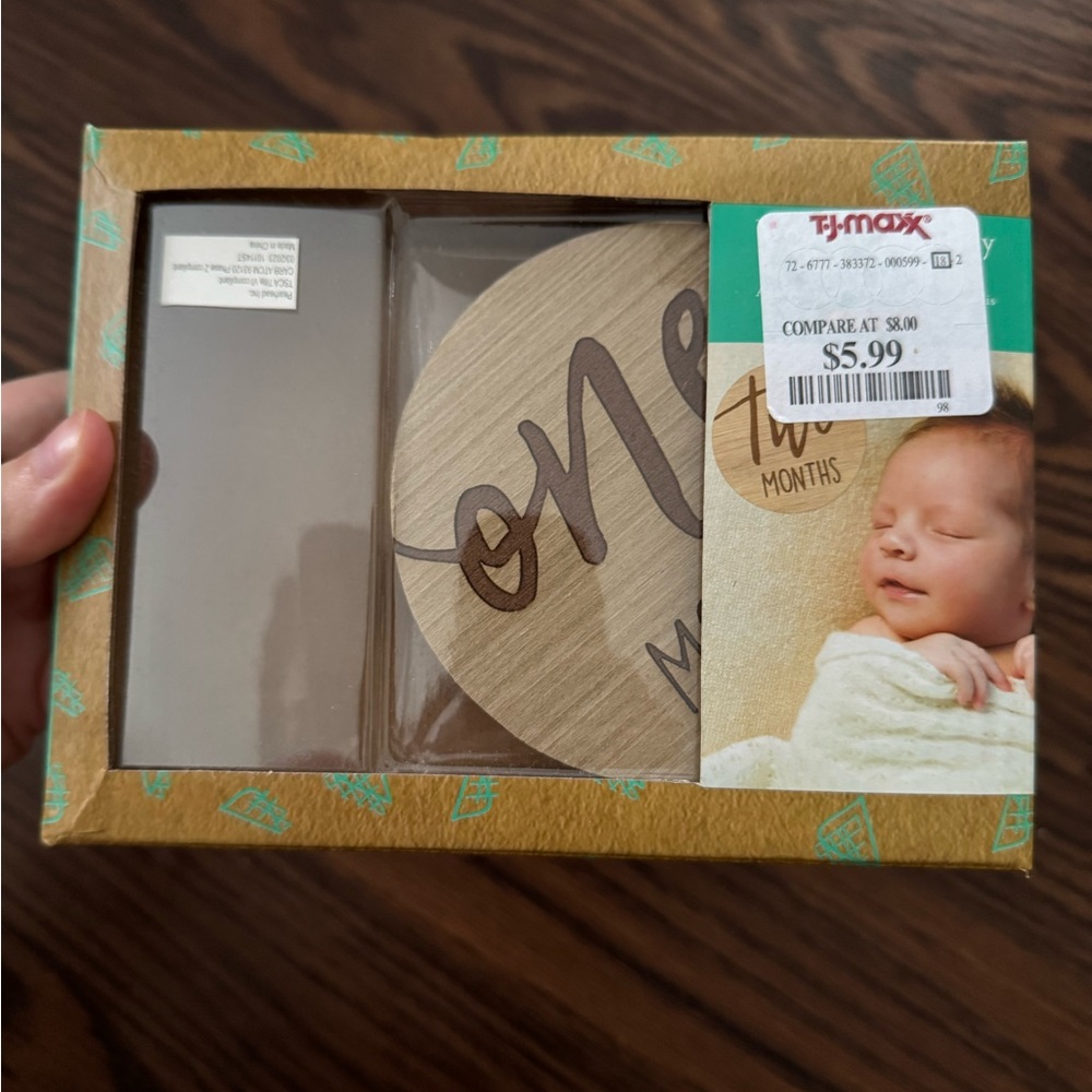 Wooden monthly photo props for baby